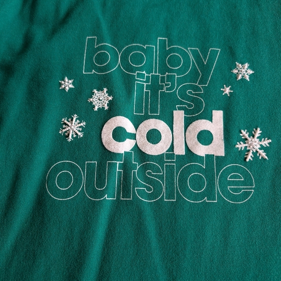 Kim Rogers Tops - Green Baby It's Cold Outside Graphic Top XL Kim Rogers